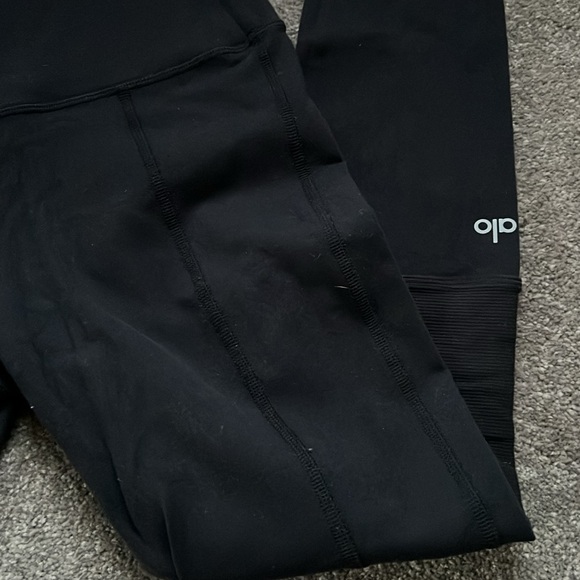 Alo High Waisted Avenue Legging black size small - Picture 2 of 4